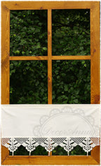 Handgefertigte Scheibengardine aus Baumwollstoff mit gehäkelter Spitze, Landhausstil, Höhe 40 cm