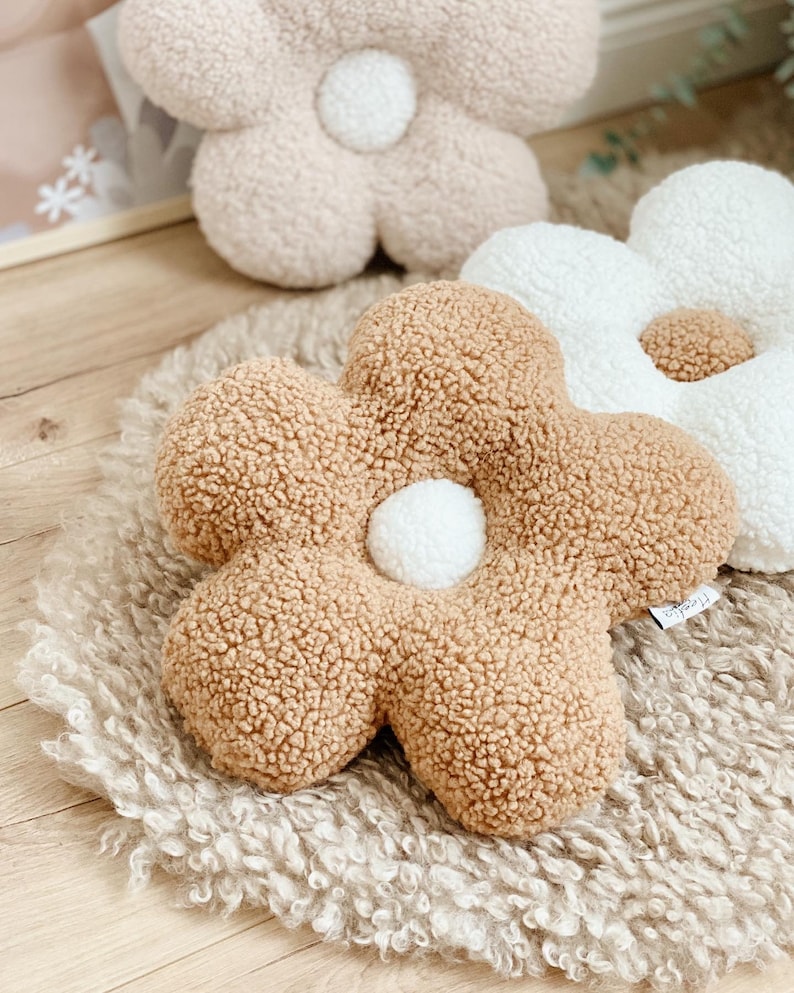 Gänseblümchen-Kissen, Dekokissen aus Plüsch-Teddy-Stoff, 33 cm