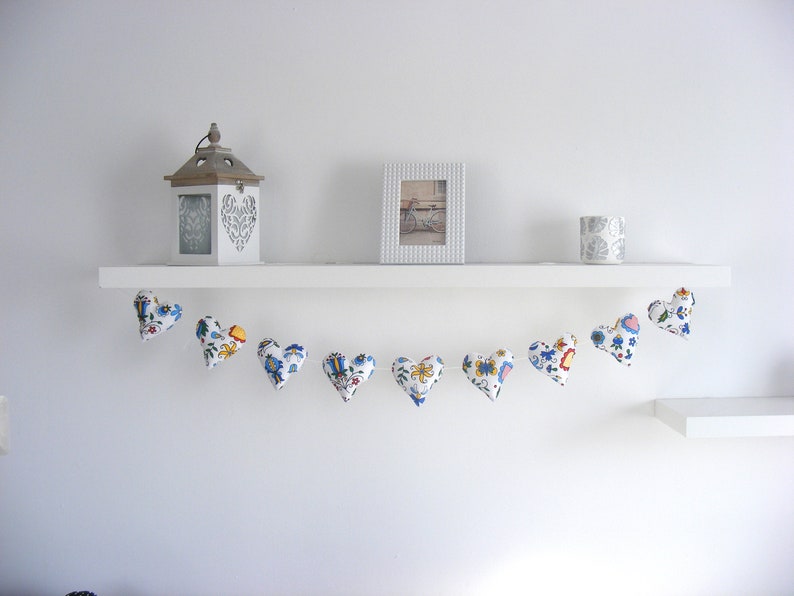 Wimpelkette aus Baumwolle mit Herzen und Blumenmotiv, Kinderzimmer-Deko