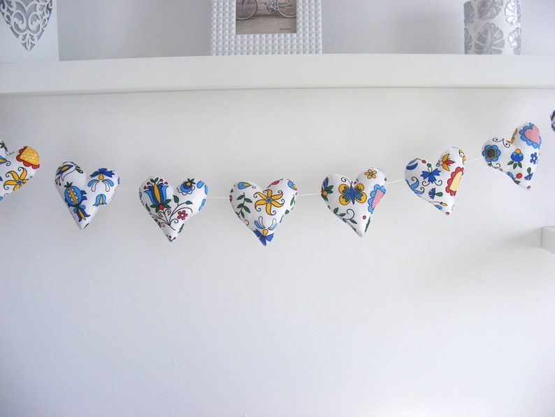 Wimpelkette aus Baumwolle mit Herzen und Blumenmotiv, Kinderzimmer-Deko