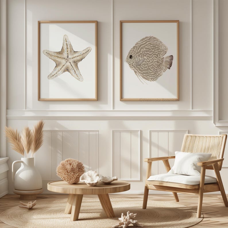 Küsten Wand Kunst 2er Set – Beige Seesterne & Diskusfische, Fine Art Papier, 280 g/m², Hamptons Stil