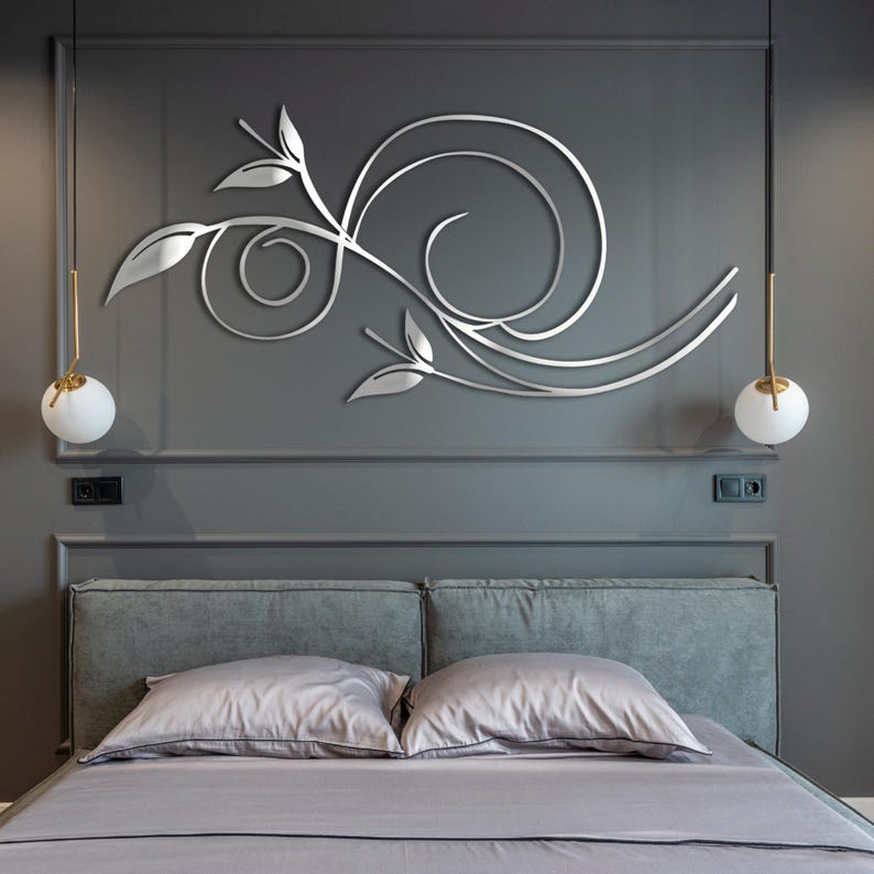 Luxuriöse minimalistische Metall-Wandkunst – botanische Blatt- und Rankenskulptur, moderne abstrakte Wanddekoration