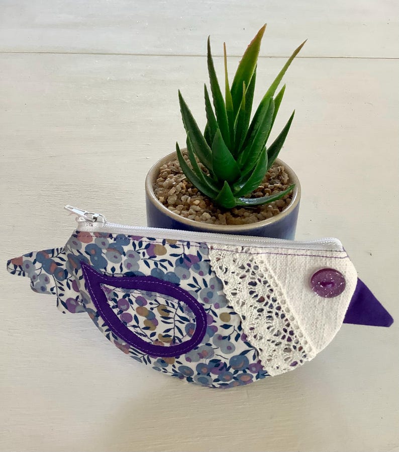 Liberty London Vogel-Geldbörse aus Baumwolle, handgefertigte Reißverschlusstasche, 8 cm hoch