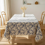 Bestickte Leinen-Baumwoll-Tischdecke mit botanischem Motiv und Quastenrändern