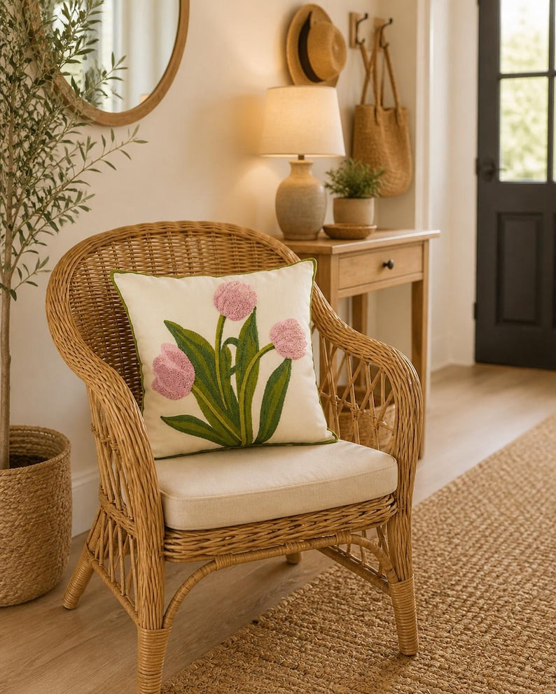 Gestickter Tulpen-Kissenbezug 45 x 45 cm aus Baumwolle und Polyester