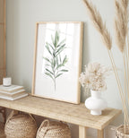 Minimalistische Wanddekoration, 3er-Set Kunstdrucke mit Eukalyptus und Olivenzweigen in Hellgrün