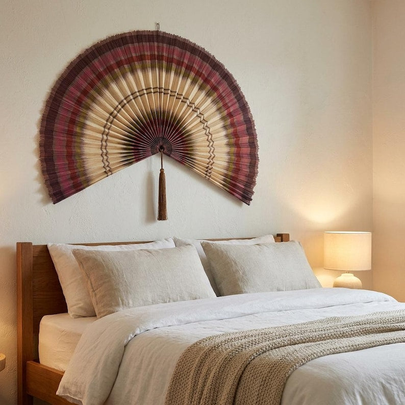 Altrosa Boho Wandfächer aus Bambus, großer handgefertigter Wandbehang für Schlafzimmer