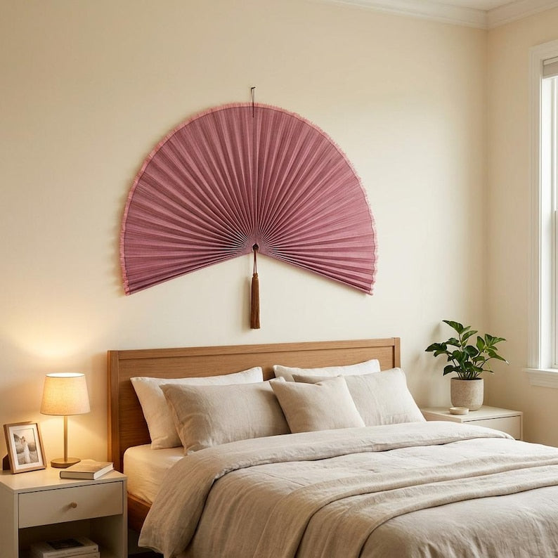 Altrosa Boho Wandfächer aus Bambus, großer handgefertigter Wandbehang für Schlafzimmer