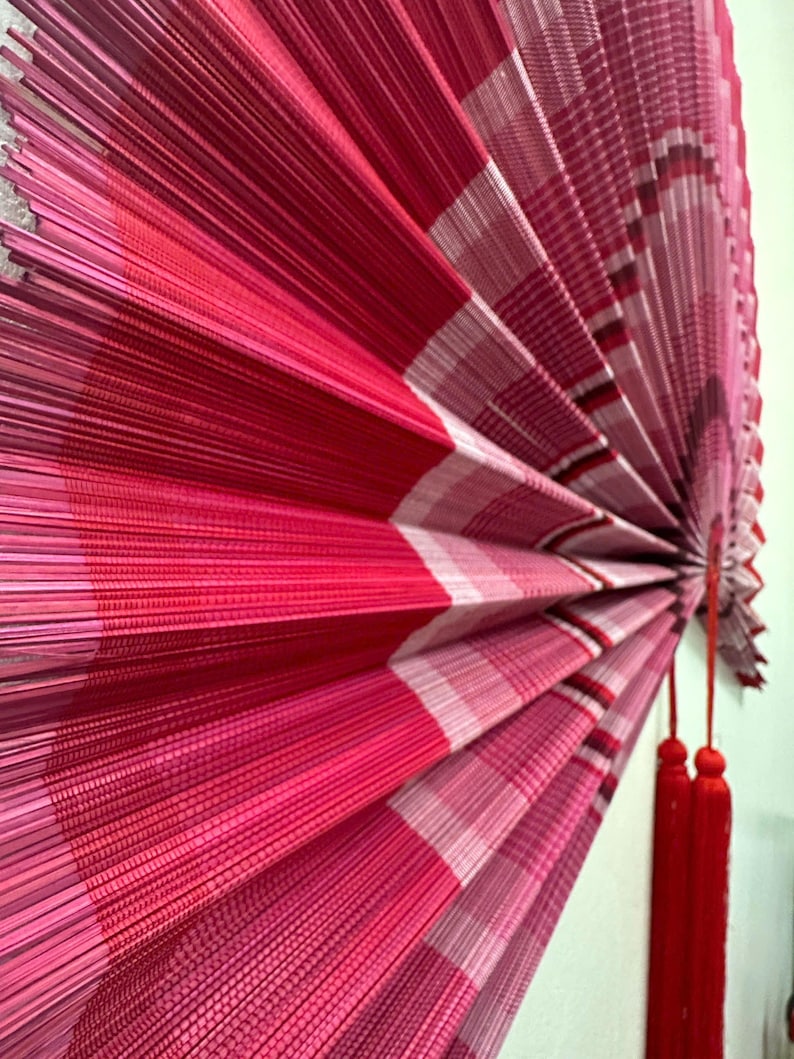 Altrosa Boho Wandfächer aus Bambus, großer handgefertigter Wandbehang für Schlafzimmer