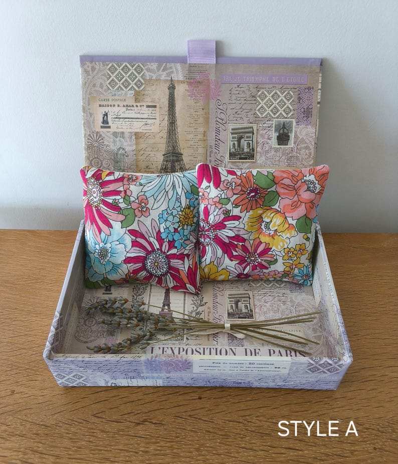 2er-Set Lavendelsäckchen aus Vintage-Leinen und Stoff mit Applikationsblume und Knopf, 9 x 9 cm